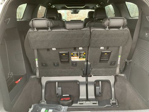 New 2026 Toyota Sienna Platinum AWD/4WD image 18