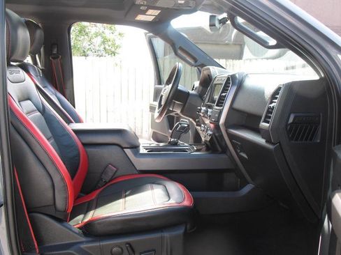 Used 2019 Ford F150 Lariat w/ Equipment Group 502A Luxury AWD/4WD image 20