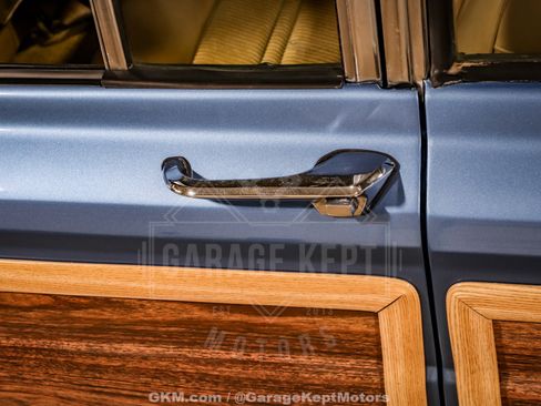 Used 1987 Jeep Grand Wagoneer AWD/4WD image 28