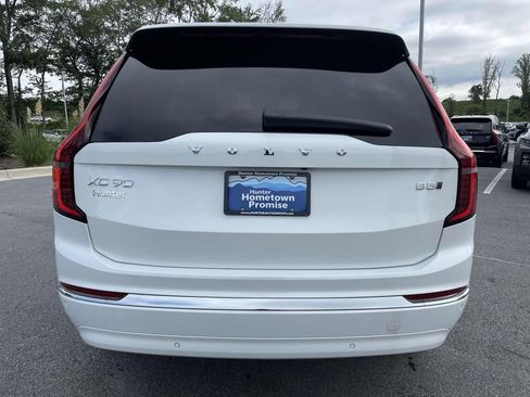 New 2026 Volvo XC90 B5 Core image 30