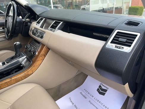 Used 2012 Land Rover Range Rover Sport HSE AWD/4WD image 22