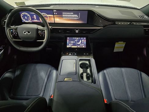 New 2026 INFINITI QX80 4WD w/ Sport Exterior Package image 9