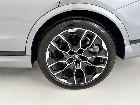 Used 2026 BMW X7 xDrive40i w/ M Sport Package AWD/4WD image 30