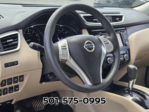 Used 2016 Nissan Rogue SV w/ SV Premium Package AWD/4WD image 10