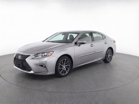 Used 2017 Lexus ES 350 w/ Navigation System Package image 3