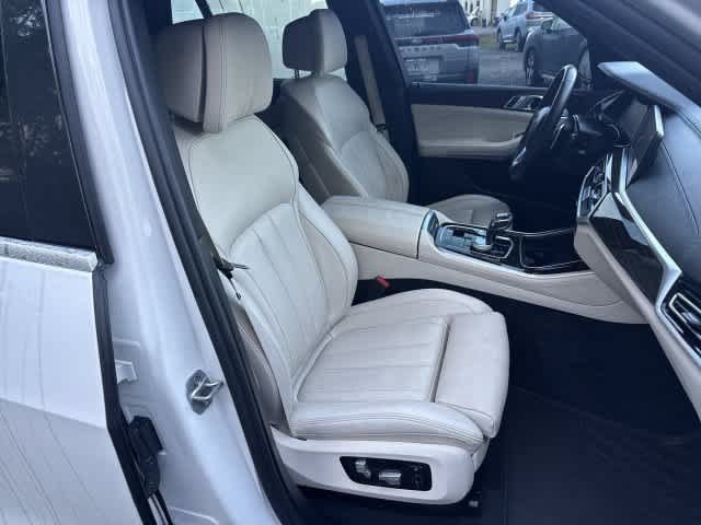 Used 2021 BMW X5 xDrive40i w/ Premium Package 3 AWD/4WD image 20