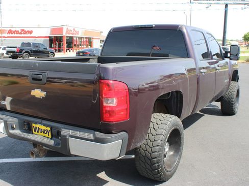 Used 2008 Chevrolet Silverado 2500 LT w/ 1LT Convenience Package AWD/4WD image 8