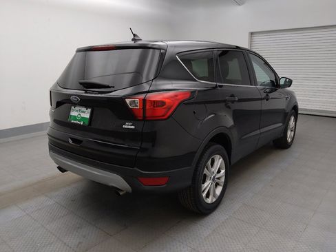 Used 2019 Ford Escape SE FWD image 9