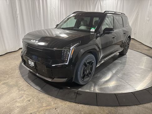 New 2026 Kia EV9 GT-Line image 1