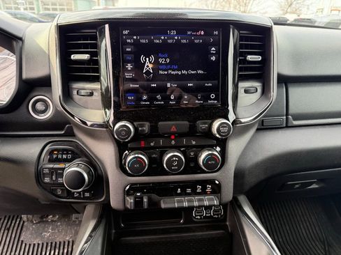 Used 2021 RAM 1500 Big Horn w/ Built-to-serve Edition image 12