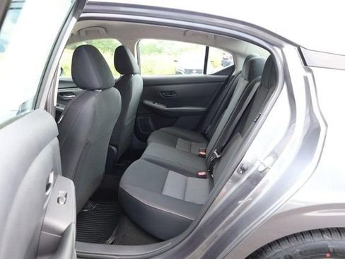 Certified 2025 Nissan Sentra SV FWD image 18