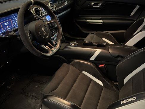 Used 2020 Ford Mustang Shelby GT500 w/ Technology Package RWD image 4