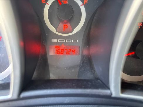 Used 2015 Scion tC FWD image 19