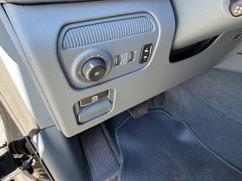 Used 2024 Jeep Grand Wagoneer Series III w/ Rear Seat Video Group 1 AWD/4WD image 28