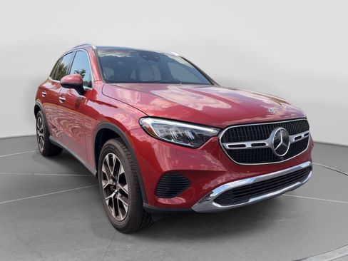 Used 2026 Mercedes-Benz GLC 350e 4MATIC image 4
