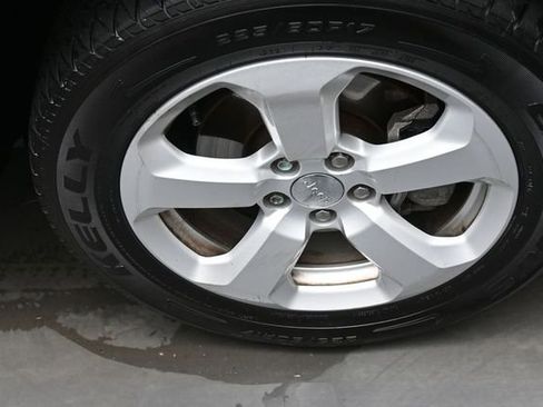 Used 2018 Jeep Compass Latitude w/ Popular Equipment Group AWD/4WD image 31