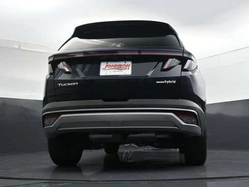 Used 2026 Hyundai Tucson Limited AWD/4WD image 32