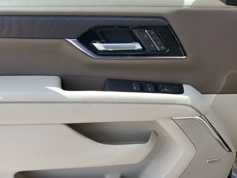 New 2026 GMC Yukon Denali RWD image 17