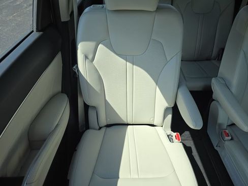 Used 2023 Kia Sorento SX AWD/4WD image 17