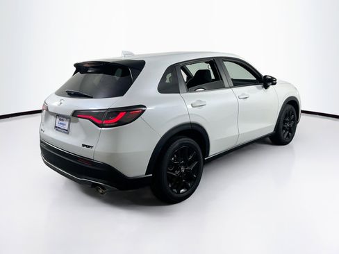 Used 2023 Honda HR-V Sport image 5