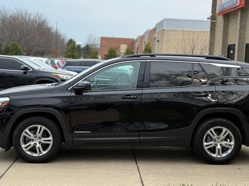 Used 2020 GMC Terrain SLE w/ Driver Convenience Package image 4