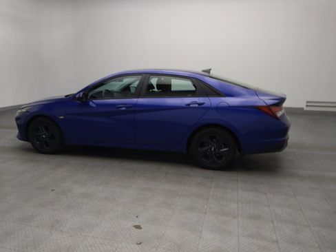 Used 2023 Hyundai Elantra SEL image 3