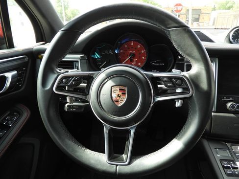 Used 2018 Porsche Macan GTS AWD/4WD image 19