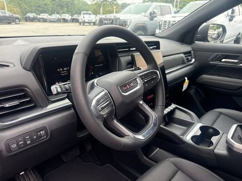 New 2027 GMC Terrain Elevation w/ Elevation Premium Package AWD/4WD image 13