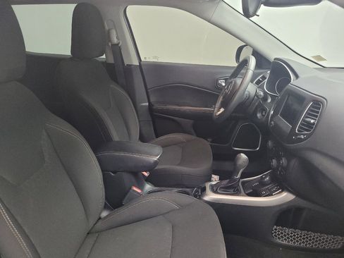 Used 2018 Jeep Compass Sport w/ Tech Group AWD/4WD image 21