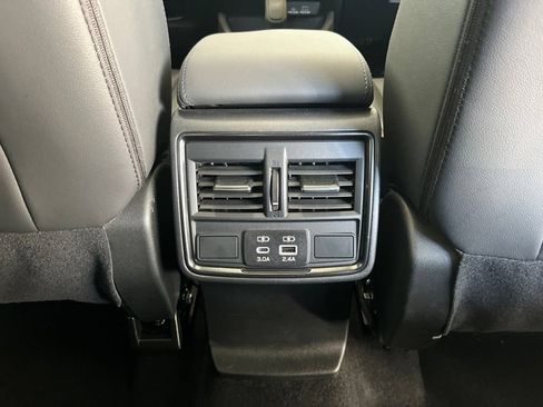 Used 2025 Subaru Forester Limited AWD/4WD image 25