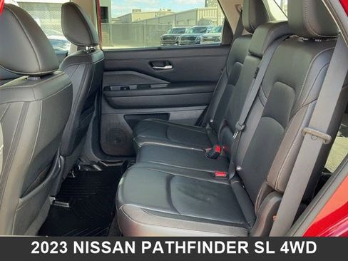 Used 2023 Nissan Pathfinder SL image 14