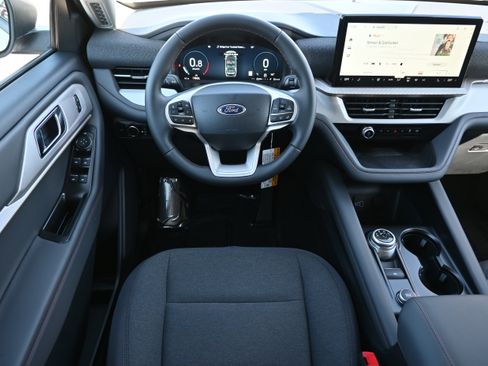 New 2026 Ford Explorer Active image 64