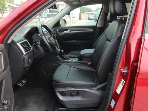 Used 2019 Volkswagen Atlas SEL R-Line FWD image 9