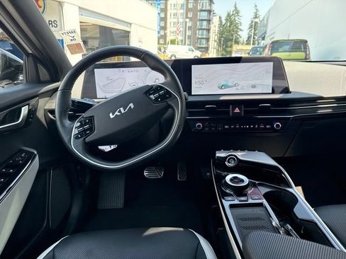 Certified 2024 Kia EV6 GT-Line AWD/4WD image 17
