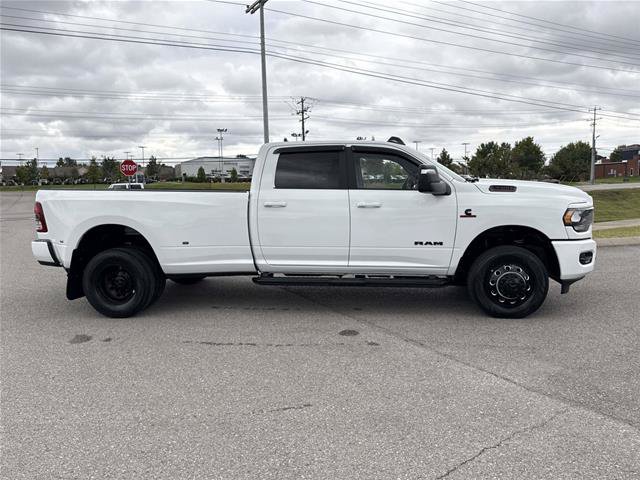 Used 2024 RAM 3500 Big Horn w/ Night Edition AWD/4WD image 4