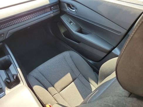 Certified 2023 Honda Accord EX image 4