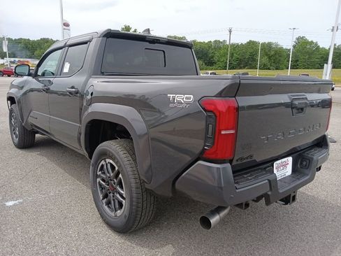 New 2026 Toyota Tacoma TRD Sport AWD/4WD image 5