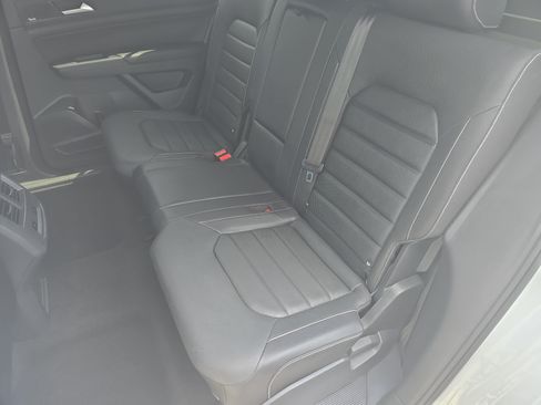 Used 2020 Volkswagen Atlas Cross Sport SEL Premium AWD/4WD image 14