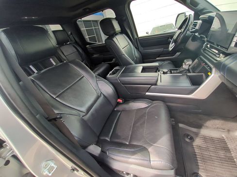 Used 2022 Toyota Tundra Platinum w/ Advanced Package AWD/4WD image 36