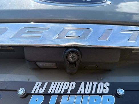 Used 2019 Ford Expedition XLT w/ Equipment Group 202A AWD/4WD image 21