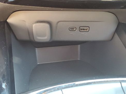 Certified 2024 Chevrolet Trax RS w/ Driver Confidence Package FWD image 20