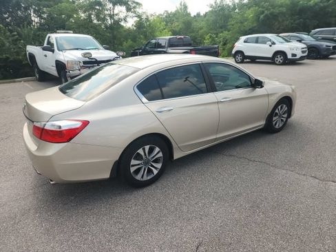 Used 2013 Honda Accord LX image 10