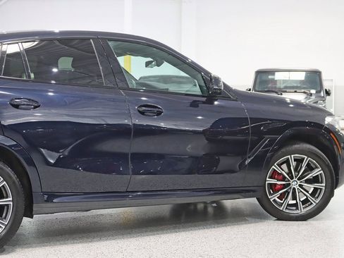 Used 2022 BMW X6 xDrive40i w/ Executive Package image 12