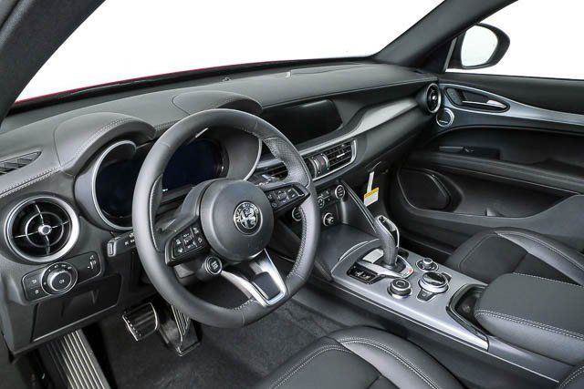 New 2026 Alfa Romeo Stelvio Sprint AWD/4WD image 6