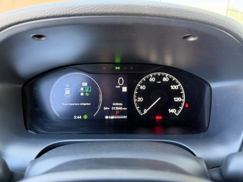 Used 2025 Honda HR-V LX image 19