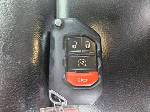 Used 2020 Jeep Gladiator Rubicon image 28