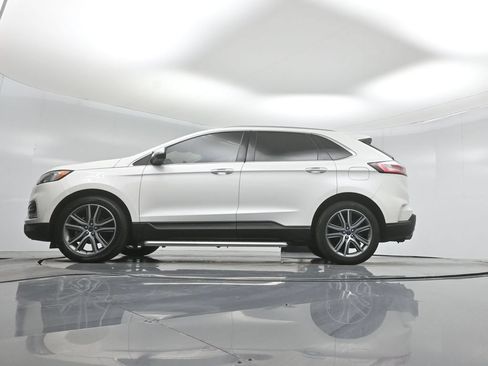 Certified 2020 Ford Edge Titanium FWD image 8
