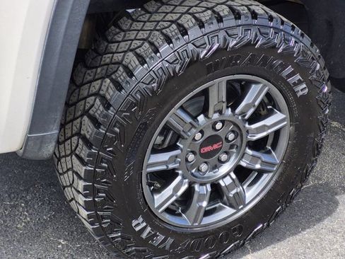 Used 2026 GMC Sierra 1500 AT4X AWD/4WD image 8