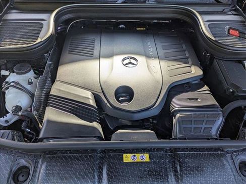 New 2026 Mercedes-Benz GLS 450 4MATIC image 17