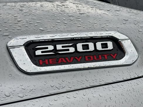 Used 2021 RAM 2500 Tradesman AWD/4WD image 9